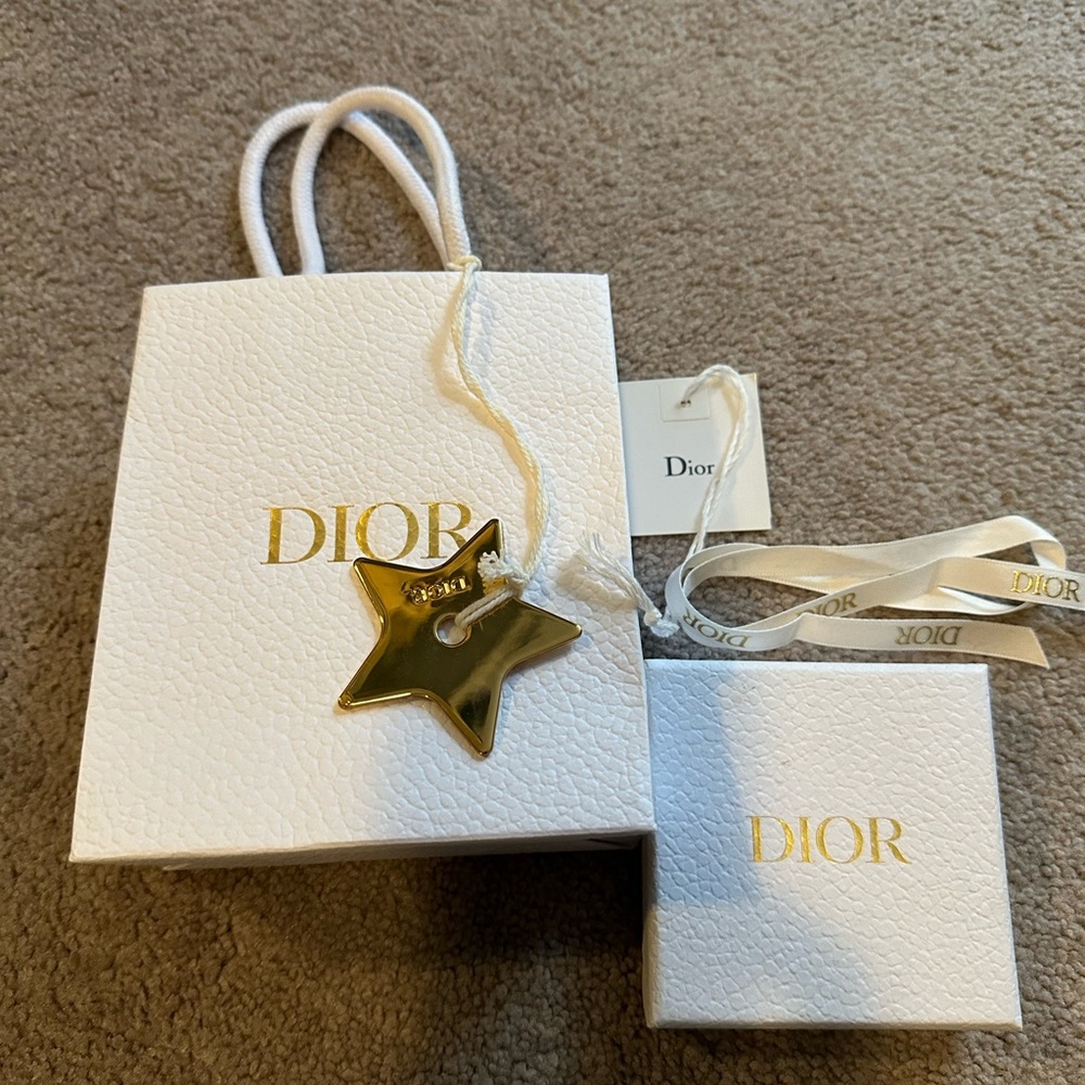 Dior